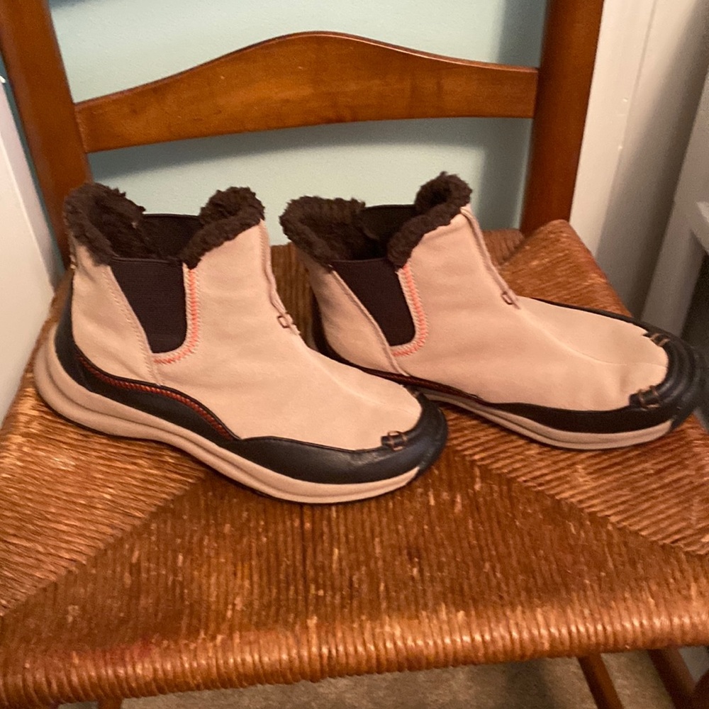 EUC Lands End fleece lined boots 38.5 / 8